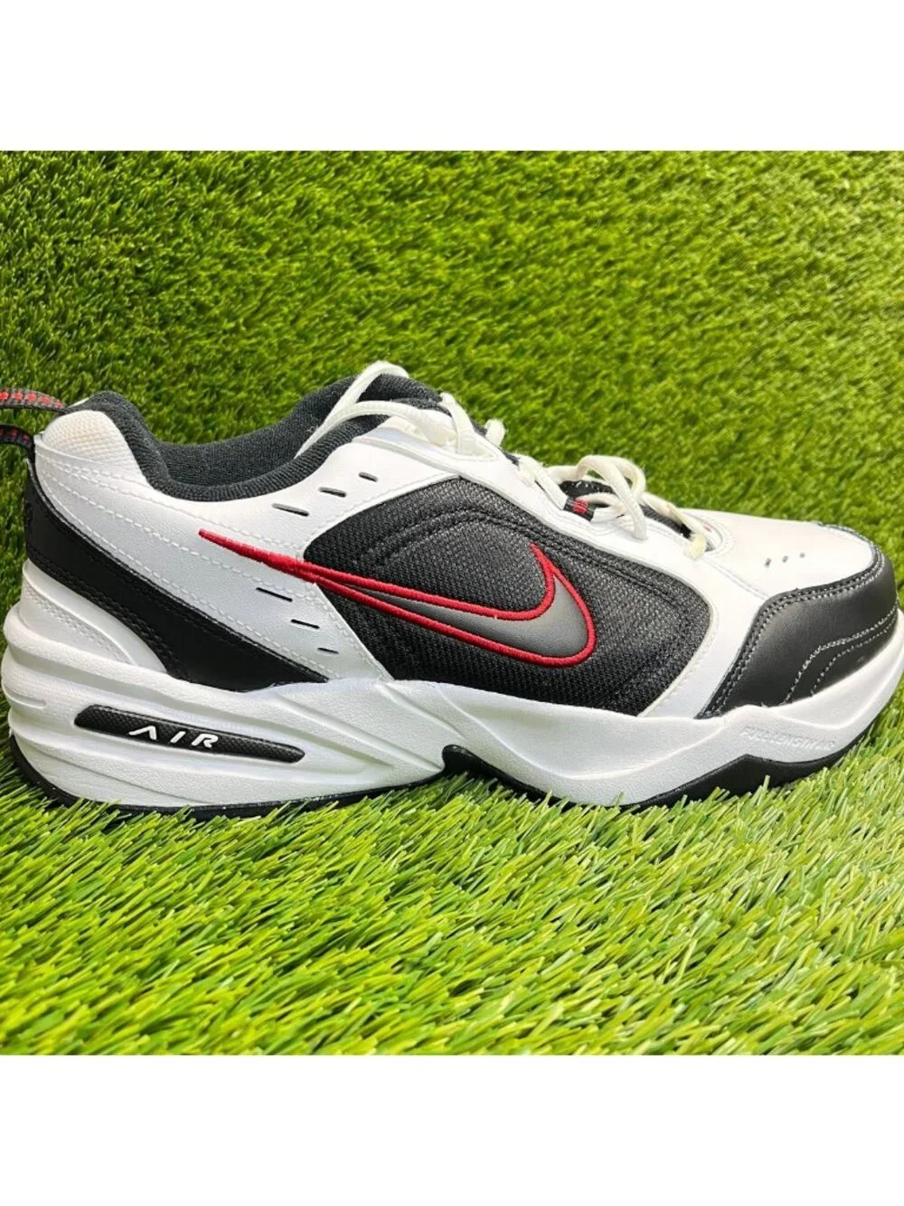 Nike Air Monarch IV Mens Size 13 4E White Black Athletic Leather Shoes Sneakers